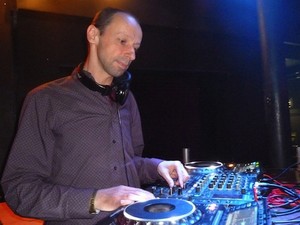 DJ Safri